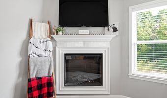 1135 J W Cv, Benton, AR 72019