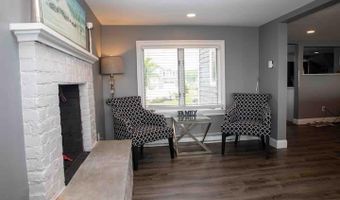 21 Grove Way 21, Clinton, CT 06413