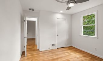 6010 BENALDER Dr, Bethesda, MD 20816