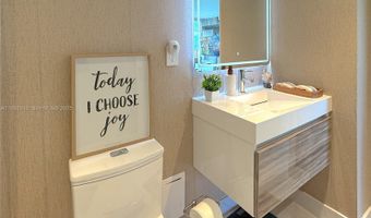 20379 W Country Club Dr 2334, Aventura, FL 33180