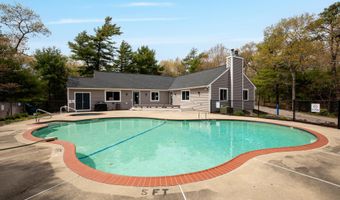 2 Beach Plum Lane U E, Bourne, MA 02532