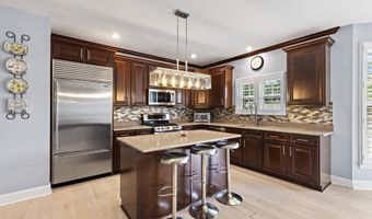 153 Vivas Dr, Barnegat, NJ 08005