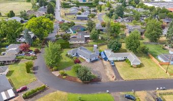 3630 CIRCLE Dr, Albany, OR 97322