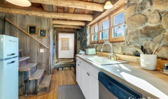 2620 36th St, Allegan, MI 49010