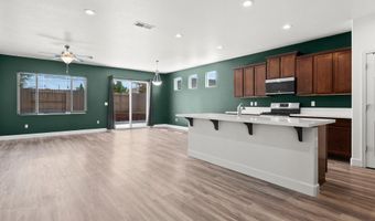 765 Garnet Way, Fernley, NV 89408