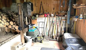 17 James St, Bangor, ME 04401