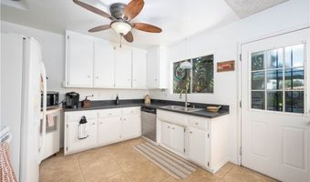 2048 Pomegranate Ln, Fallbrook, CA 92028