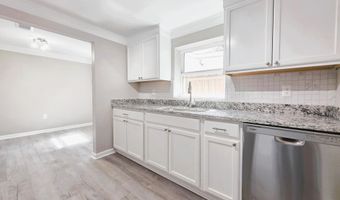 1461 Irish Hill Dr, Biloxi, MS 39530