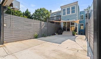 922 8TH St NE, Washington, DC 20002