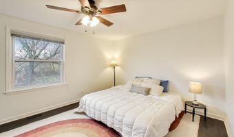 1011 Wesley Ln, Algonquin, IL 60102