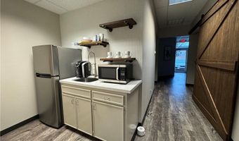 206 SW 8th St 112, Bentonville, AR 72712