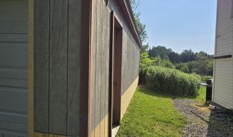 20 Moosehorn Rd, Abbot, ME 04406