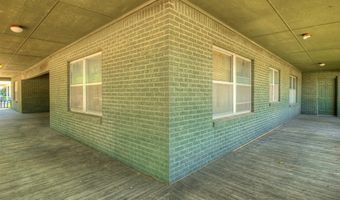 822 Stanley Ave, Ardmore, OK 73401