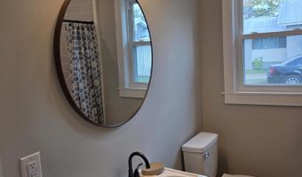 512 N 5th St, Amory, MS 38821