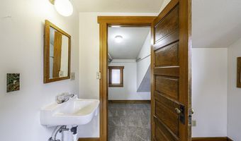 126 Nursery St, Ashland, OR 97520