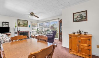 14 Larboard St, Beachwood, NJ 08722
