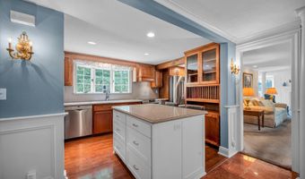 20 Bolleswood Ln, Avon, CT 06001