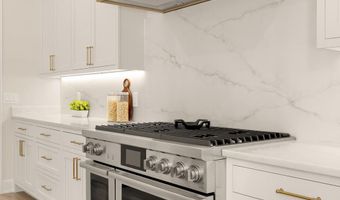 9512 FOREST Rd, Bethesda, MD 20814