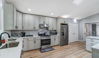 7727 KALORAMA Rd, Annandale, VA 22003