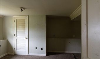 64 Perkins Ave, Cranston, RI 02910