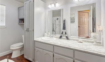 1330 Lakeview Estates Dr, Alma, AR 72921