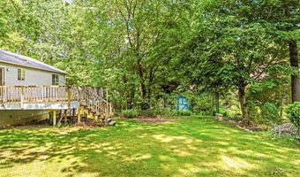 107 Huckleberry Rd, North Kingstown, RI 02852