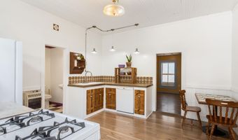 425 Garden Ave, Bisbee, AZ 85603