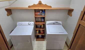 3050 Gaineswood Ave, Baxter Springs, KS 66713