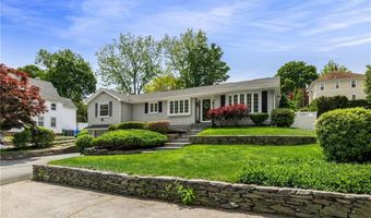 64 Dean St, Cranston, RI 02920