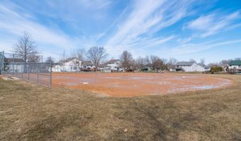 10555 56th St NE, Albertville, MN 55301