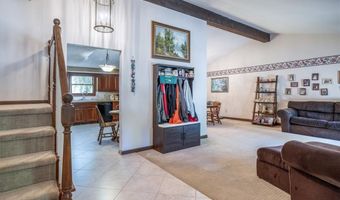 709 Oakhurst Dr, Amherst, OH 44001