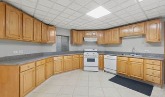 1760 W Whispering Ct, Addison, IL 60101