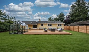 950 NE 1ST St, Bandon, OR 97411