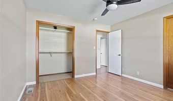 2208 Hickory Dr, Ardmore, OK 73401