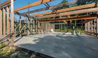 2500 S Coal Mine Rd, Bloomfield, IN 47424