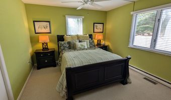 10 E 14th St, Avalon, NJ 08202