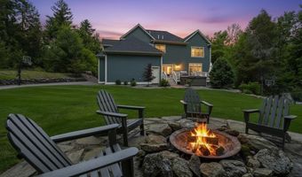 14 Aspen Ln, Bedford, NH 03110