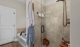 441 N Lost River Dr, Benton, LA 71006