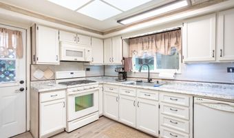 5609 Shady Ln, Anderson, CA 96007