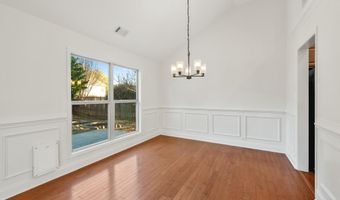 723 York View Dr, Auburn, GA 30011