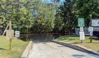 513 Pauline Dr, Bonneau, SC 29431