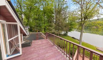 88 Lakeside Dr, Alloway, NJ 07461