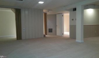 5100 10TH St N, Arlington, VA 22205