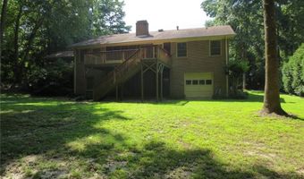 220 Lantern Ridge Ct, Alpharetta, GA 30009