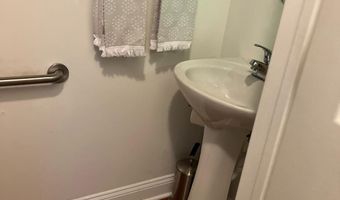 102 MERIDIAN Blvd, Bear, DE 19701