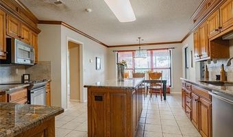 174 Parkhill Pl, Bartlesville, OK 74006