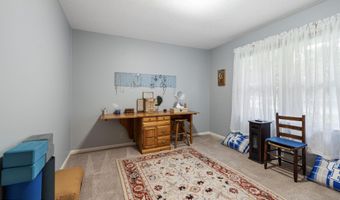 111 Hurstland Dr, Bardstown, KY 40004