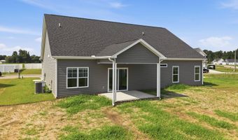 823 Mulligan Dr, Ayden, NC 28513