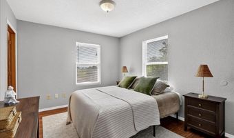 221 Allen St, Alton, IL 62002