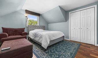 31 Hillandale Rd, Danbury, CT 06811